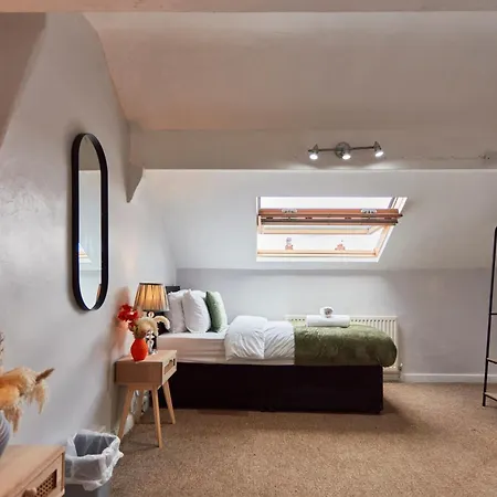 Haven Nr Centre Leeds (West Yorkshire)