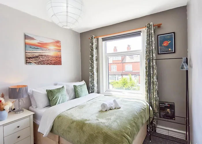 Haven Nr Centre * Leeds (West Yorkshire)