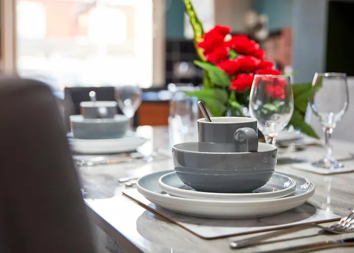 Haven Nr Centre * Leeds (West Yorkshire)